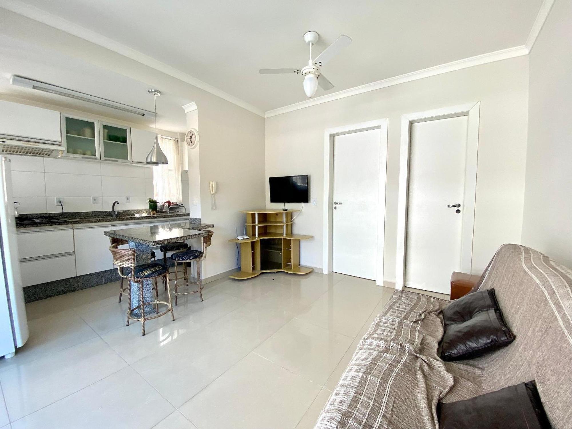 Loft Em Bombas - Excelente Localizacao - 1 Dorm 3 Pessoas * Bombinhas